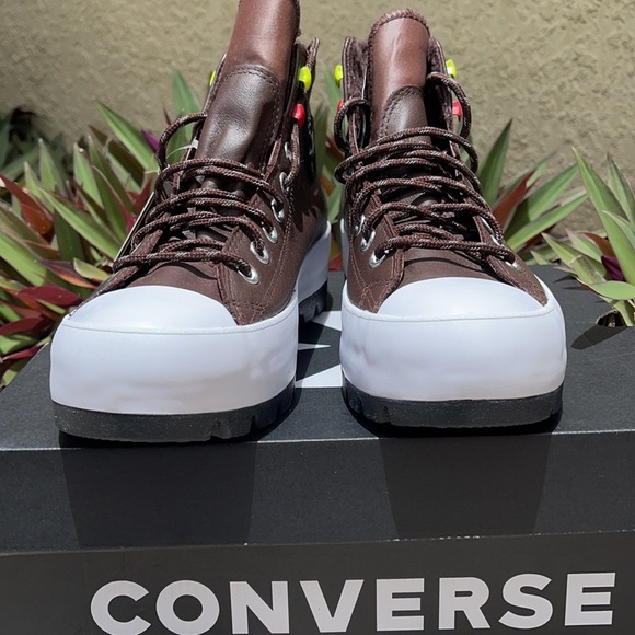 CONVERSE CTAS LUGGED WINTER HI BOOTS-PLATFORMS WMN - Picture 10 of 16
